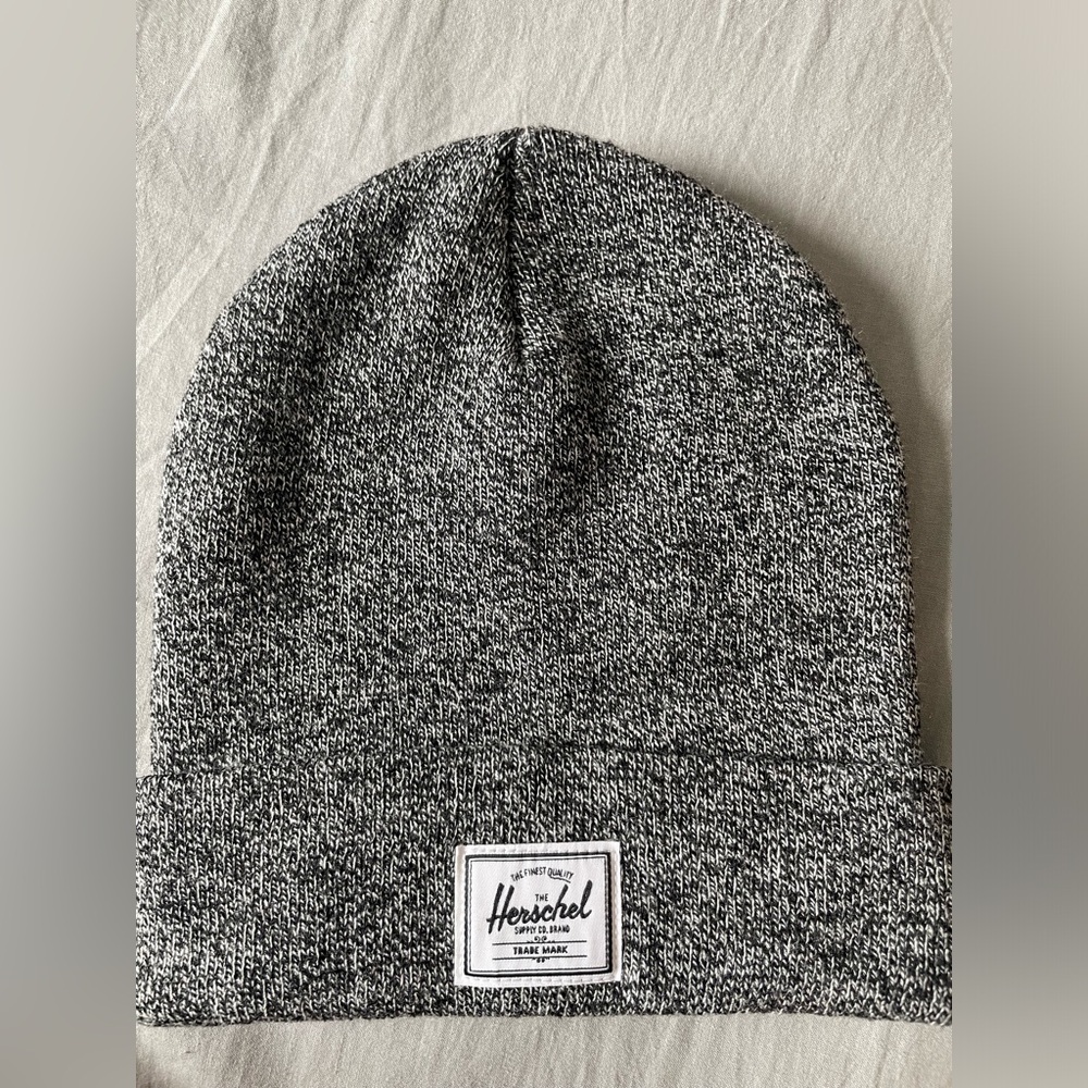 NWOT, Herschel Beanie